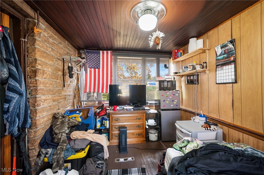 Bedford - Commercial Sale