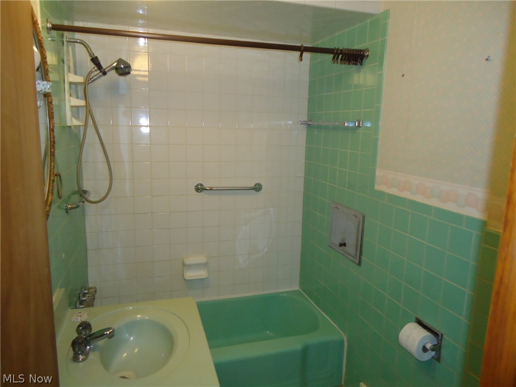 Silver Lake Heights - Residential