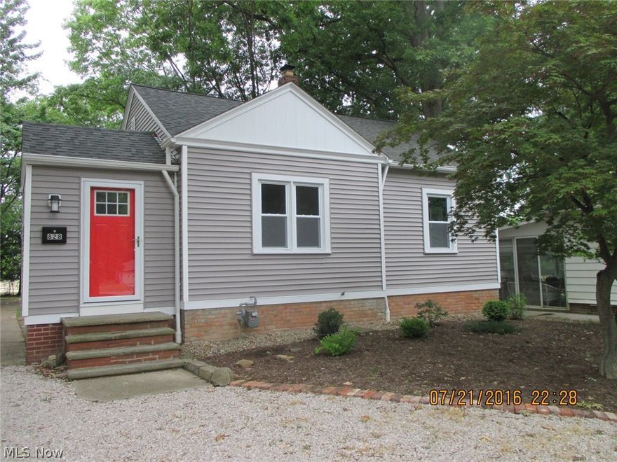 This Completely Renovated 3 Bedroom 1.5 Bath Ranch Style Home Will Truly Amaze You, All the work has been done over the past 2 years and You Can See Not One Inch Has Been Overlooked-Roof, Siding, Gutters, Windows, Doors, Painting, Hot Water Tank, Kitchen, Bathroom, Carpet, Flooring (Is Either New or Has Been Refinished) Very Large Lot with a Mostly Fenced-In Yard as Well as a 1 Car Garage