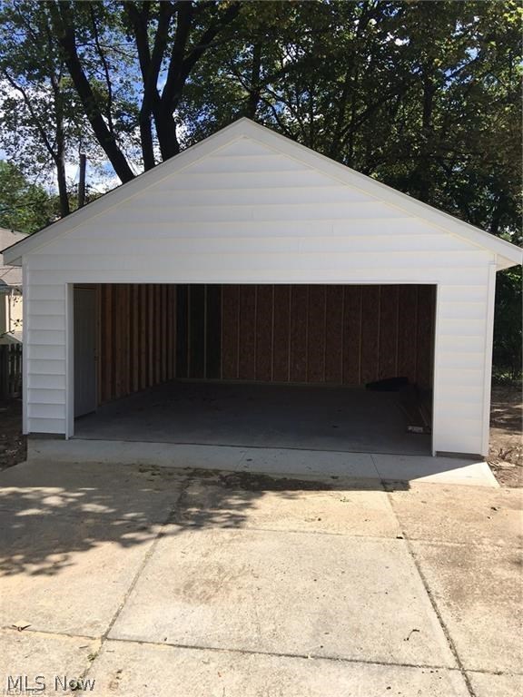 East View - Residential Lease