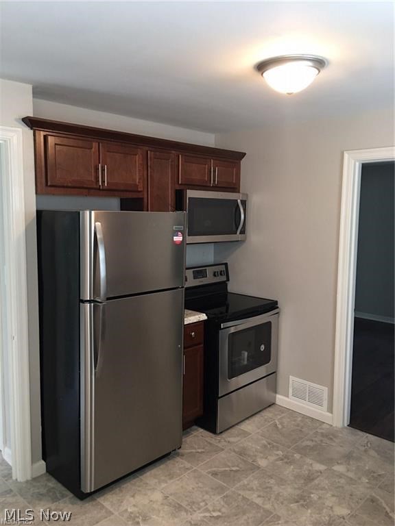 East View - Residential Lease