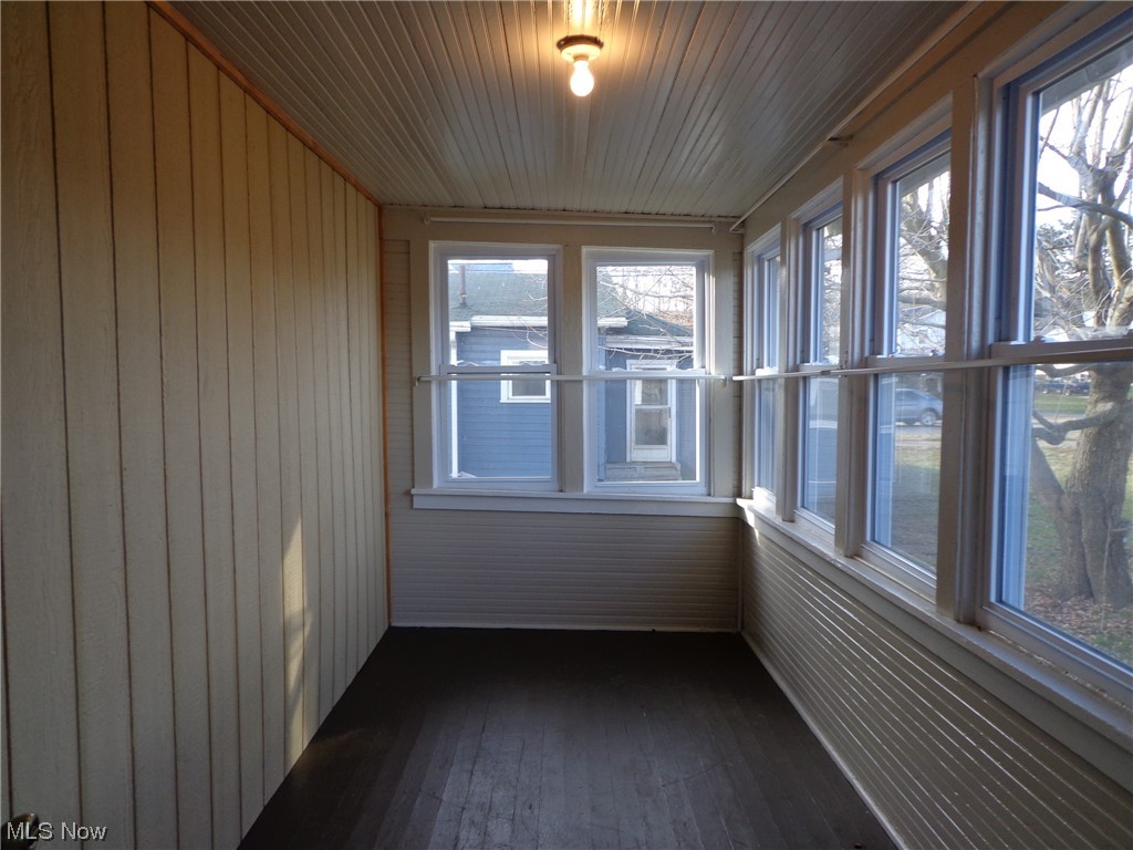 Village/Minerva - Residential