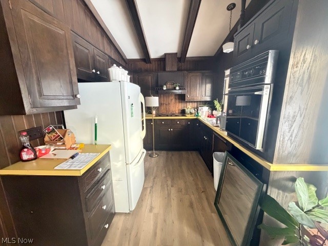 Village/Ne London Sub 3 - Residential