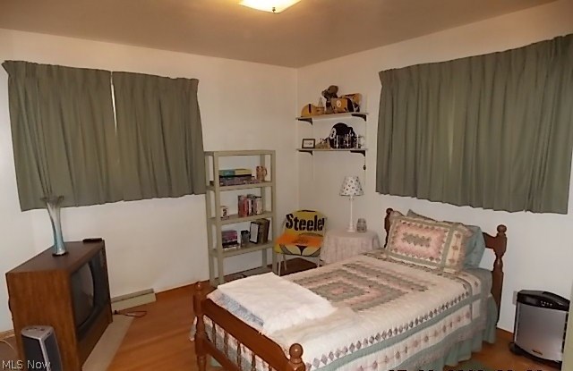 COUNTRY CLUB - Residential