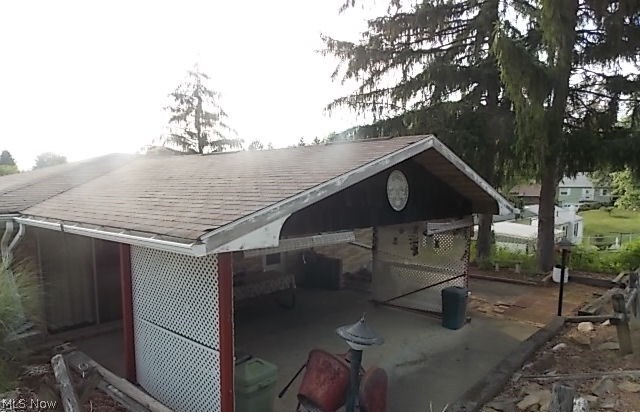 COUNTRY CLUB - Residential