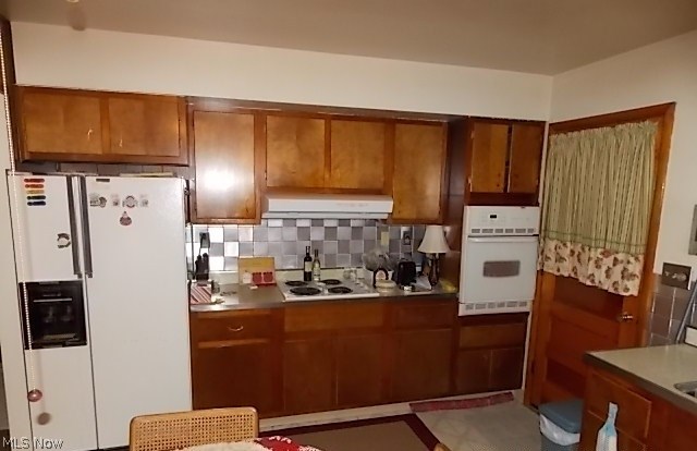 COUNTRY CLUB - Residential