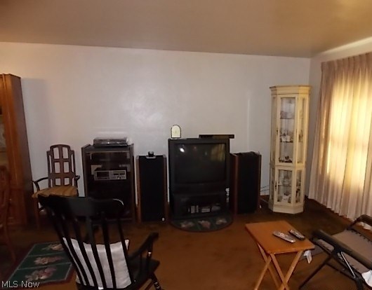 COUNTRY CLUB - Residential