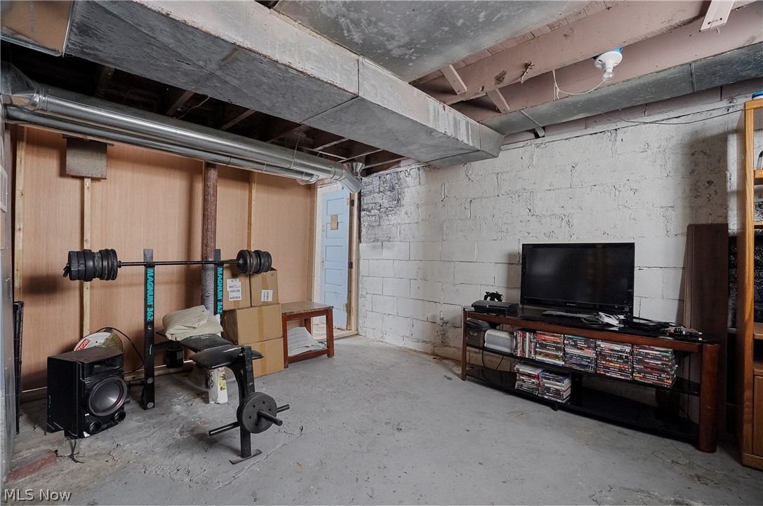 City/Youngstown - Residential