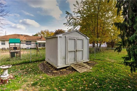 Tiny photo for 7443 Sugartree Drive, Boardman, OH 44512 (MLS # 5203040)