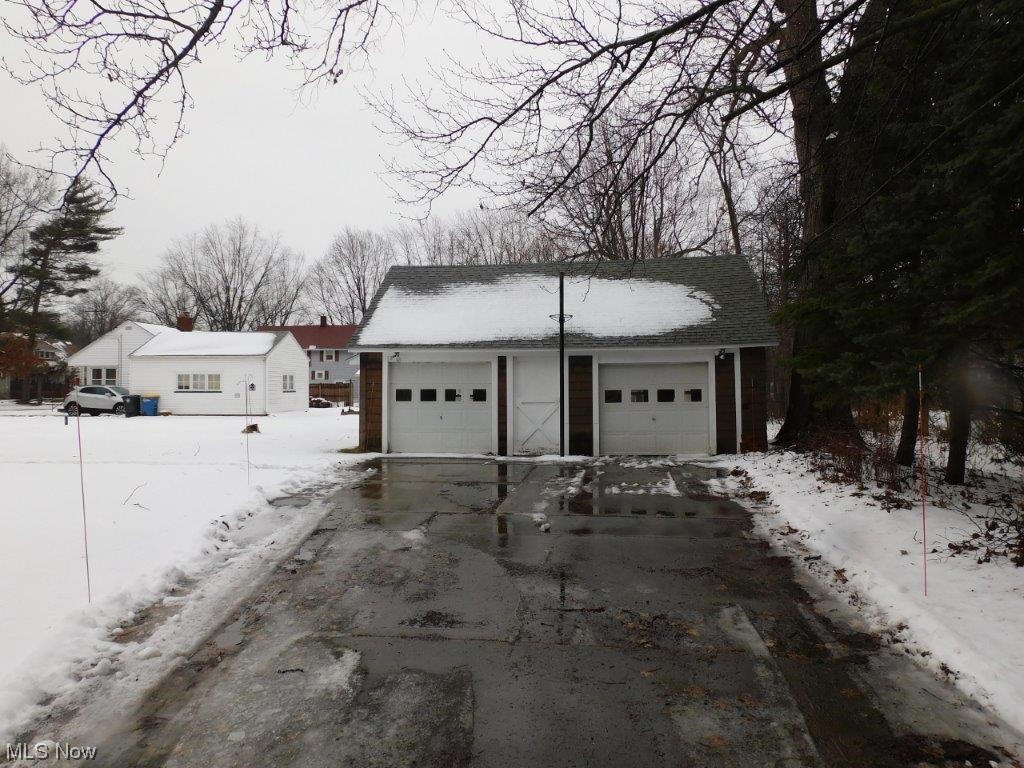 M J Prindale - Residential