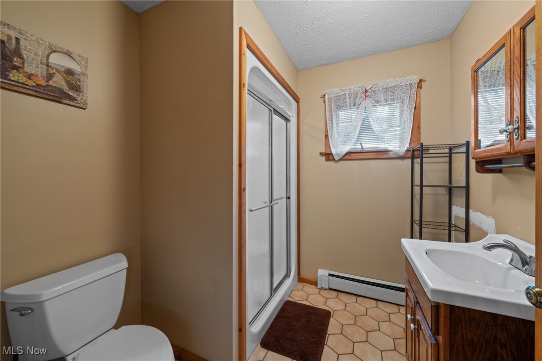 Geneva, Ohio 44041, United States, 4 Bedrooms Bedrooms, ,3 BathroomsBathrooms,Residential,Active,195252