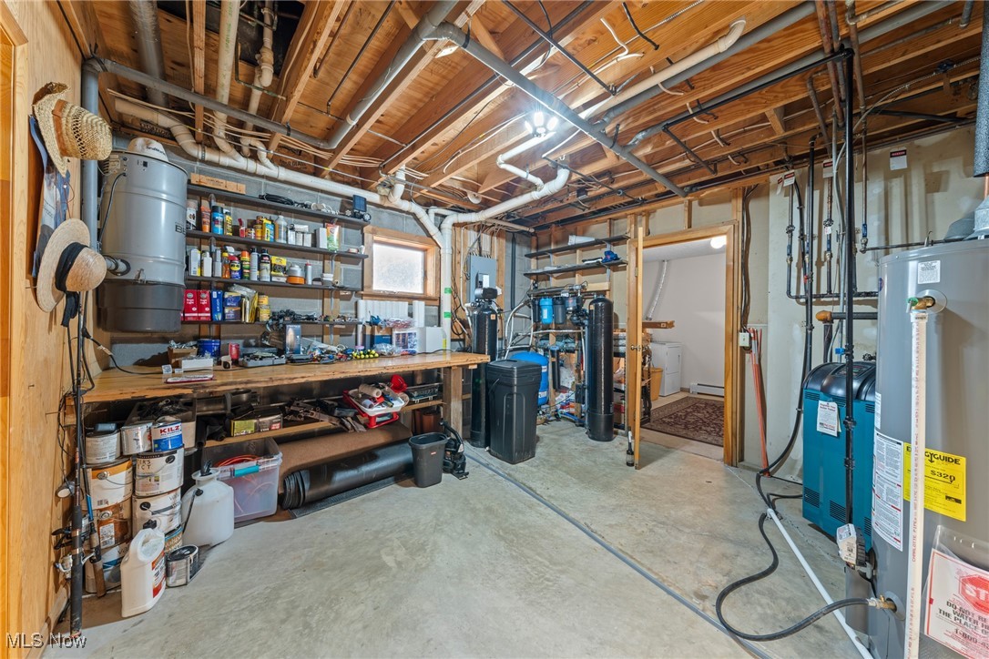 Geneva, Ohio 44041, United States, 4 Bedrooms Bedrooms, ,3 BathroomsBathrooms,Residential,Active,195252