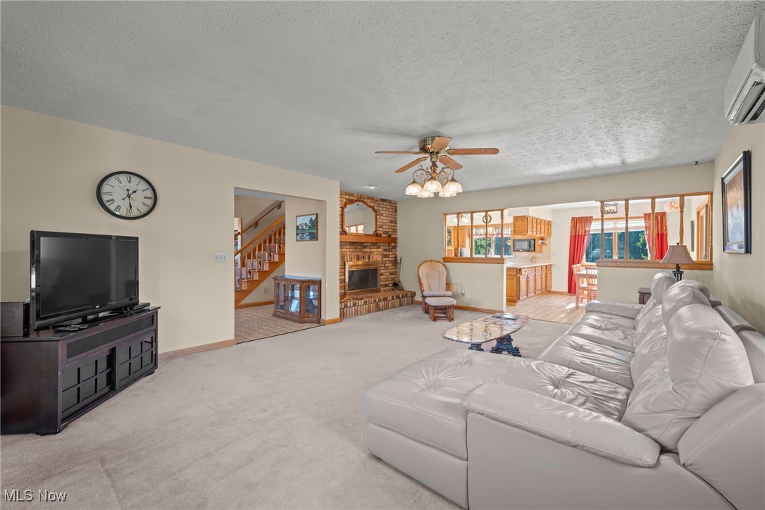 Geneva, Ohio 44041, United States, 4 Bedrooms Bedrooms, ,3 BathroomsBathrooms,Residential,Active,195252