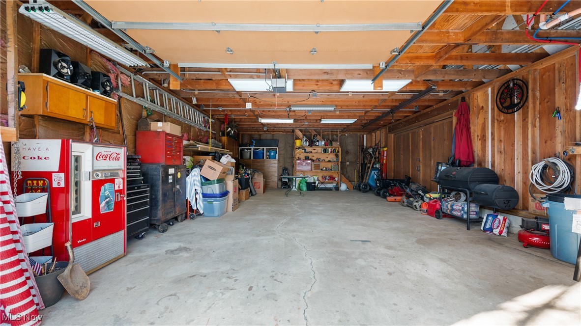 6711 W Smith Road, Medina, Ohio image 34