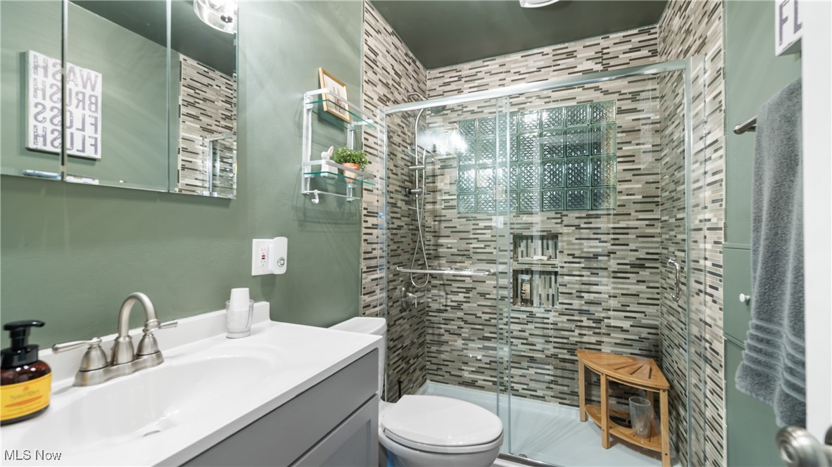 6711 W Smith Road, Medina, Ohio image 23