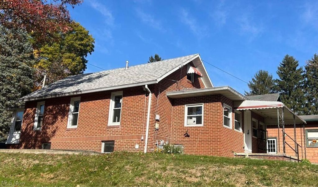 Photo of 665 Gilbert Avenue, Mansfield, OH 44907 (MLS # 5206764)