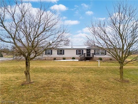 Tiny photo for 643 County Road 40, Sullivan, OH 44880 (MLS # 5187784)