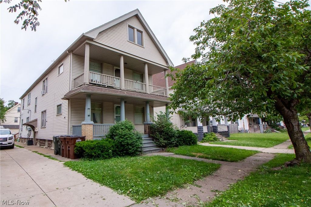 Photo of 4028 E 53rd Street, Newburgh Heights, OH 44105 (MLS # 5223449)