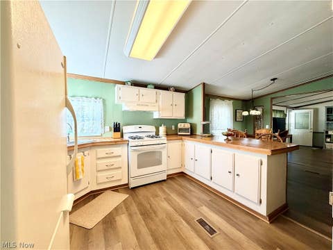 Tiny photo for 500 Compass Circle SE, New Philadelphia, OH 44663 (MLS # 5239347)