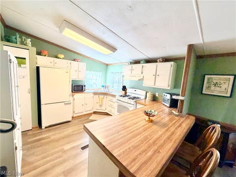 Tiny photo for 500 Compass Circle SE, New Philadelphia, OH 44663 (MLS # 5239347)