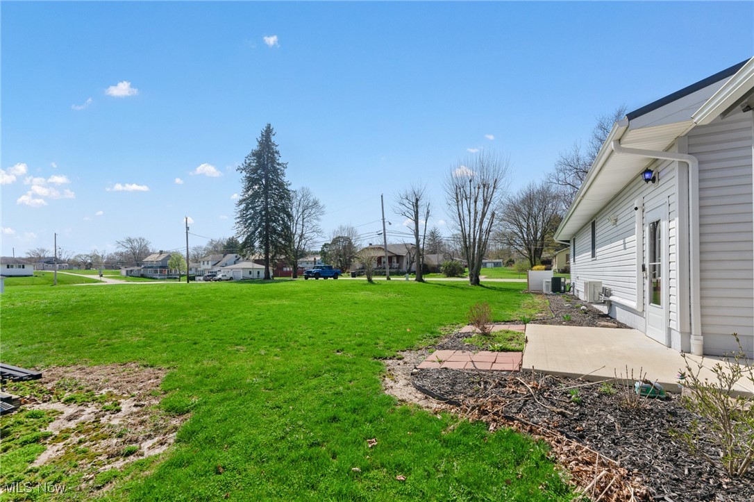 855 W Perry Street, Salem, Ohio image 20