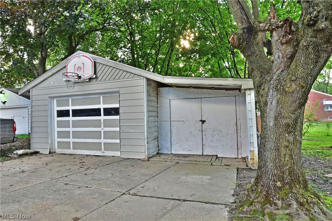 City/Youngstown - Residential