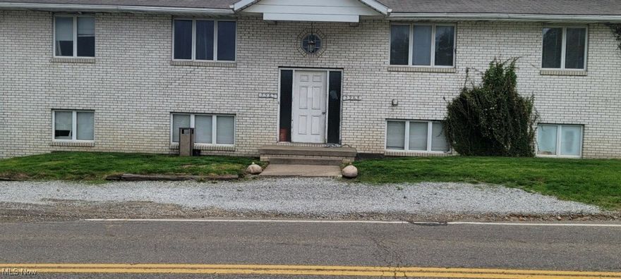 NO CITY TAXES!!!  Beautiful 2 bedroom 1 bath apartment in North Canton Schools.  Apartment features large eat in kitchen, two generous sized bedrooms.  Enjoy your coffee on your private balcony.