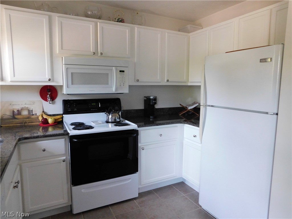 Sagamore East Condo - Residential