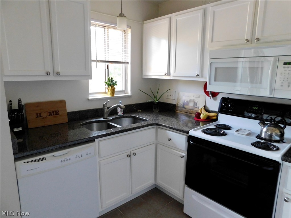 Sagamore East Condo - Residential