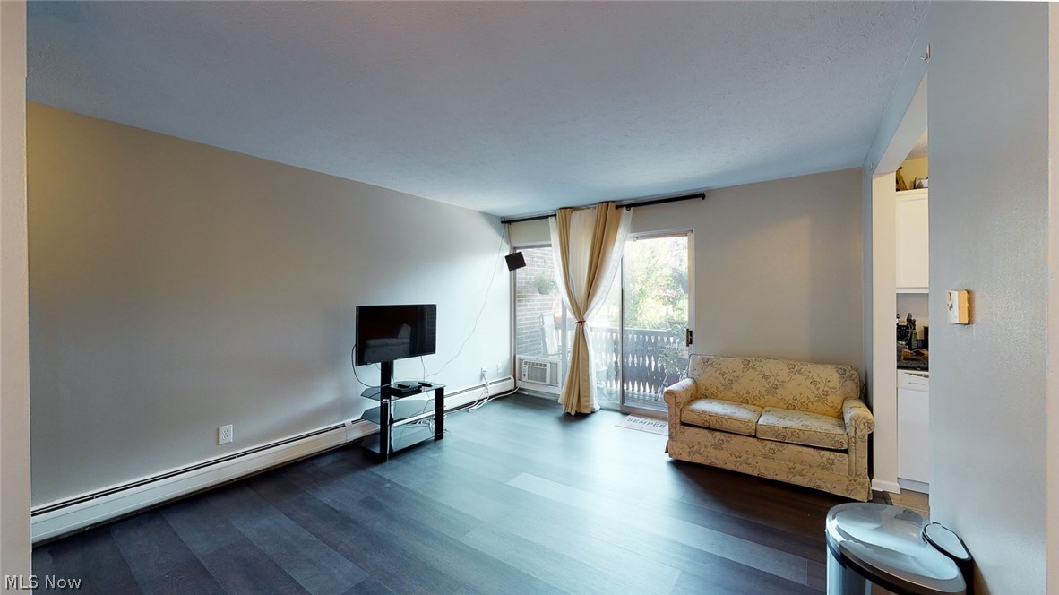 Sagamore East Condo - Residential