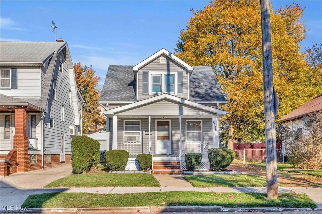 Photo of 3347 W 127th Street, Cleveland, OH 44111 (MLS # 5167984)