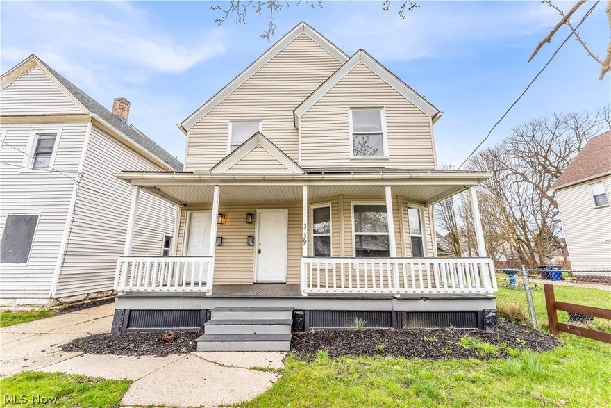 3139 W 88TH ST DN Unit, Cleveland - Spacious 2 bed 1 bath multi-family home! //

$ 850 rent / $ 850 deposit //
$49 application fee per adult //
1-2 pets OK with approved PetScreening and PetFee.(Some breed restrictions apply per HUD guidelines). //
NO SMOKING //
1 time $129 non-refundable set up fee paid at lease signing //

$30/month required resident benefit package; can include personal property/liability insurance for an additional $5/month for $35/month total. //

All applicants are required to fill out a PetScreening application, found on our website directly on the application before being processed. Even if you have NO pets - this application must be filled out. One time, non-refundable pet fee of $200-500 per animal applies to all pets & must be paid prior to or when you pay your first month rent. (No fee for qualified assistance animals). //

Our application is processed through secure site: Findigs, and they require ID and income verification. Without this, your application will not be processed. They offer 24/7 chat support on their application directly if you have any questions. //

BEDROOMS: 2 //
BATHROOMS: 1 //
APPLIANCES PROVIDED: Fridge and stove //
UTILITIES / RESIDENT RESPONSIBILITY:  Resident pays gas and electric and is responsible for snow removal //

Serious inquiries only.