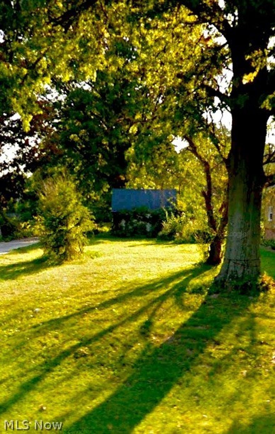 This 70' x 351' buildable homesite is in the perfect location in Prestigious Westlake. You are less than a minute from Interstate 90 and a gorgeous park that has  trails, swimming pool, fishing lake, playground and baseball fields. You are less than 20 minutes from downtown Cleveland and 15 minutes to the airport. Fine dining and shopping is less than 10 minutes away. This is a must see property!!!