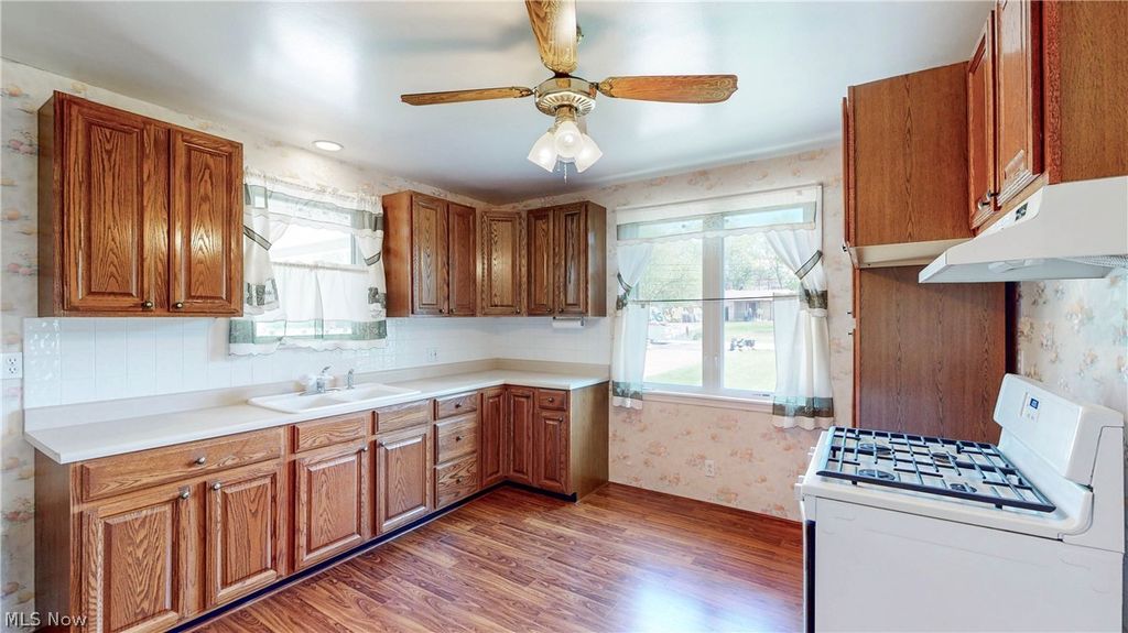 Photo of 9298 York Road, North Royalton, OH 44133 (MLS # 5203969)