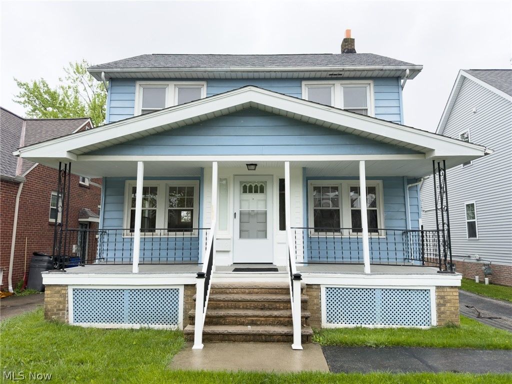 Photo of 3710 Sudbury Road, Shaker Heights, OH 44120 (MLS # 5207425)