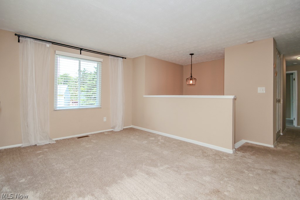 10015 Windjammer Trail