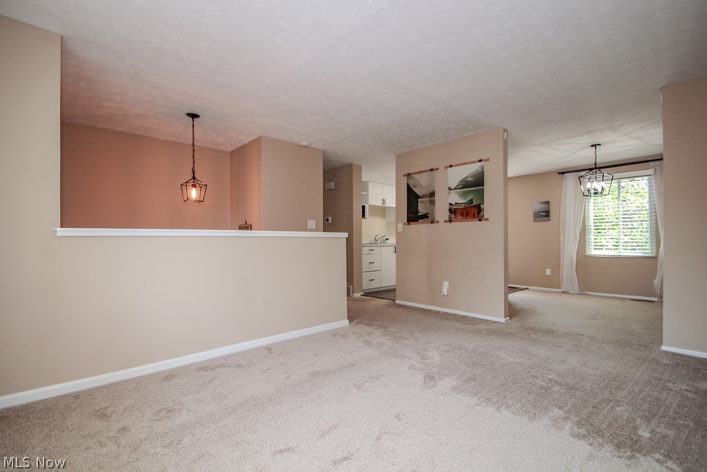 10015 Windjammer Trail