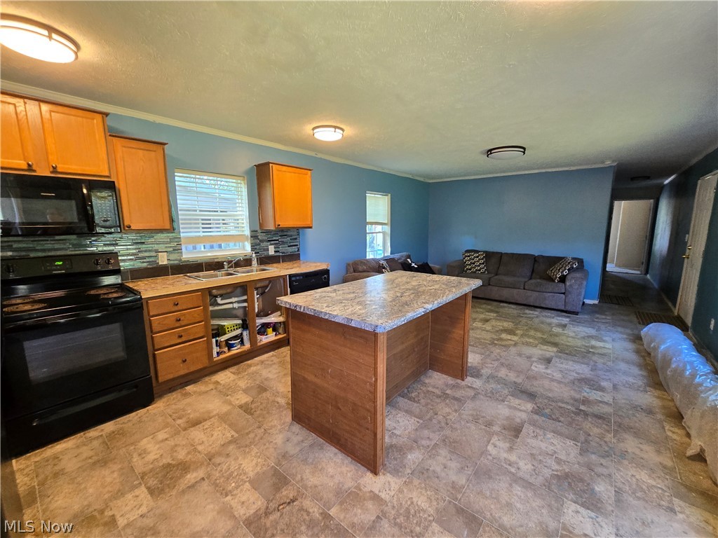 12048 Nicki Lane