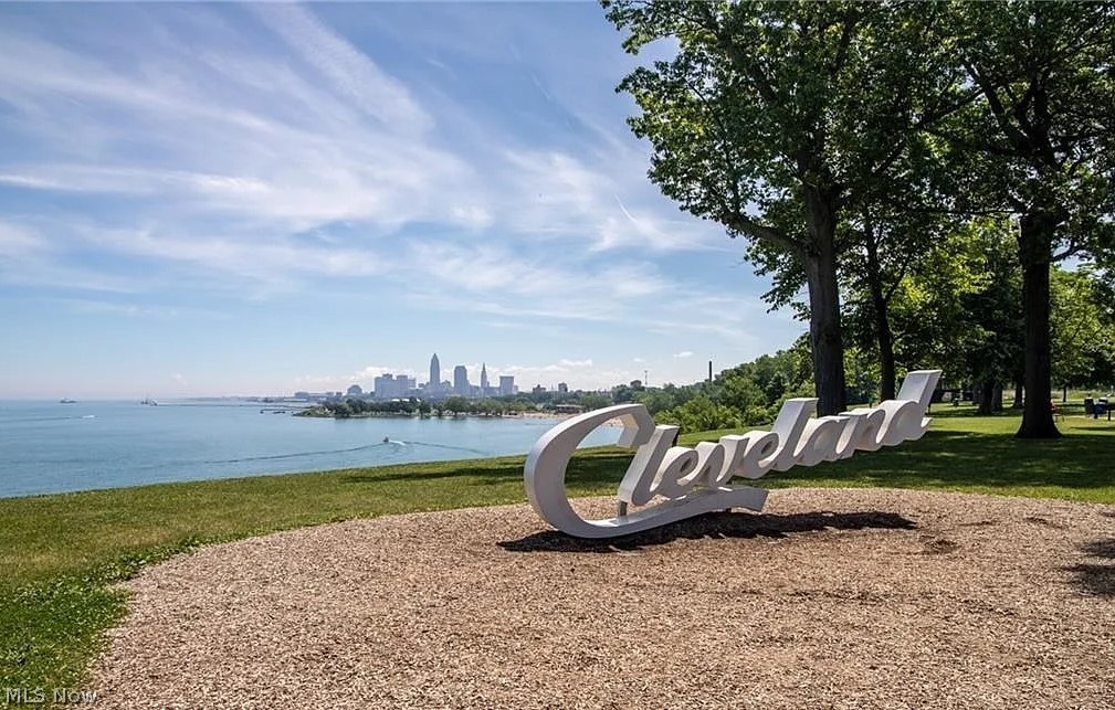 Battery Park Twnhms Condo - Residential