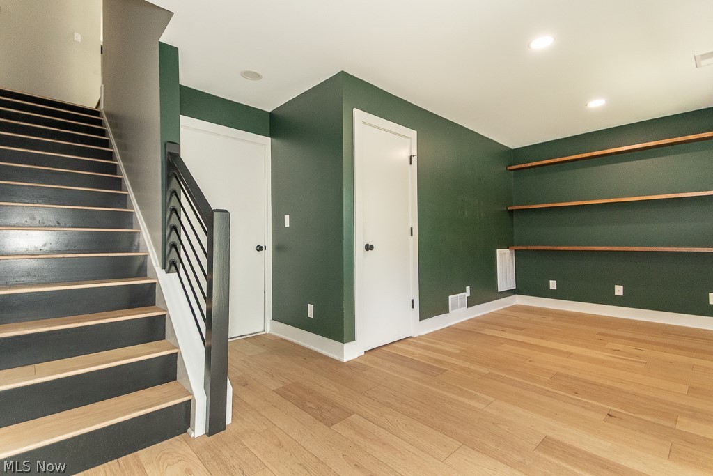 Battery Park Twnhms Condo - Residential