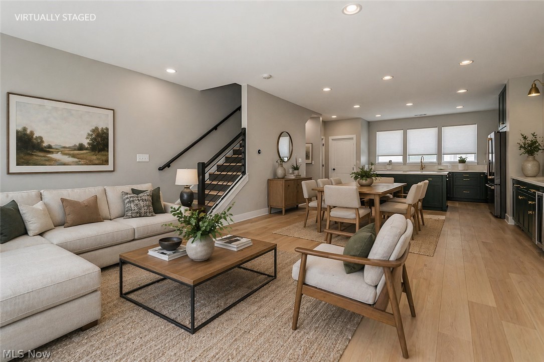 Battery Park Twnhms Condo - Residential