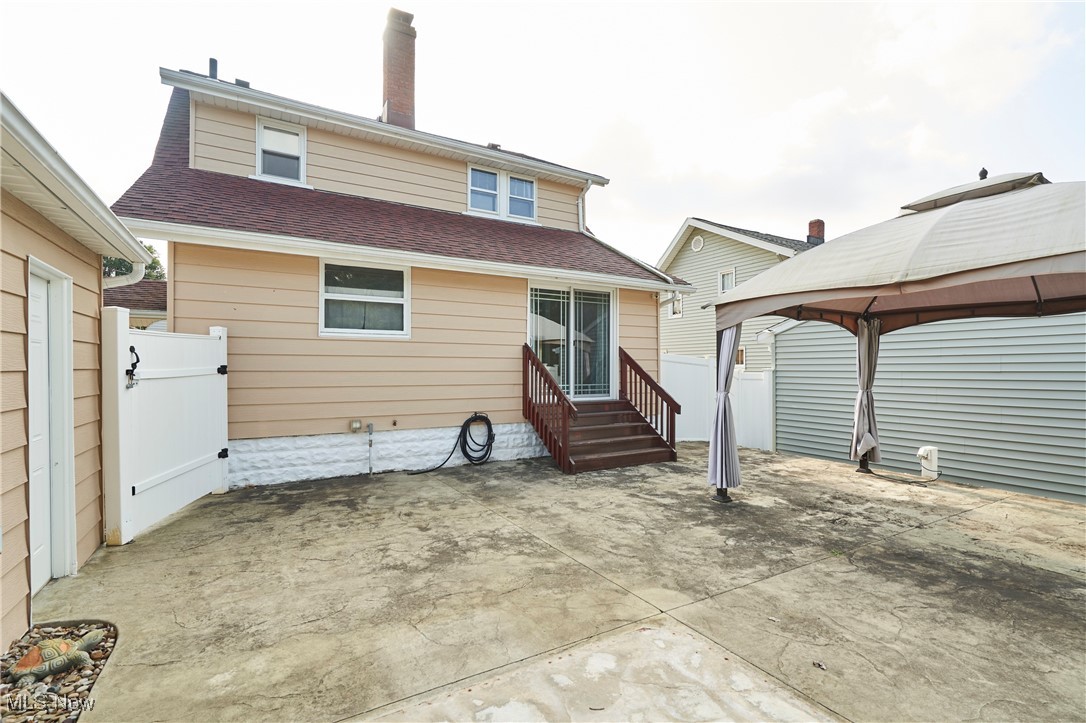 Barberton, Ohio 44203, United States, 3 Bedrooms Bedrooms, ,2 BathroomsBathrooms,Residential,Pending,192488