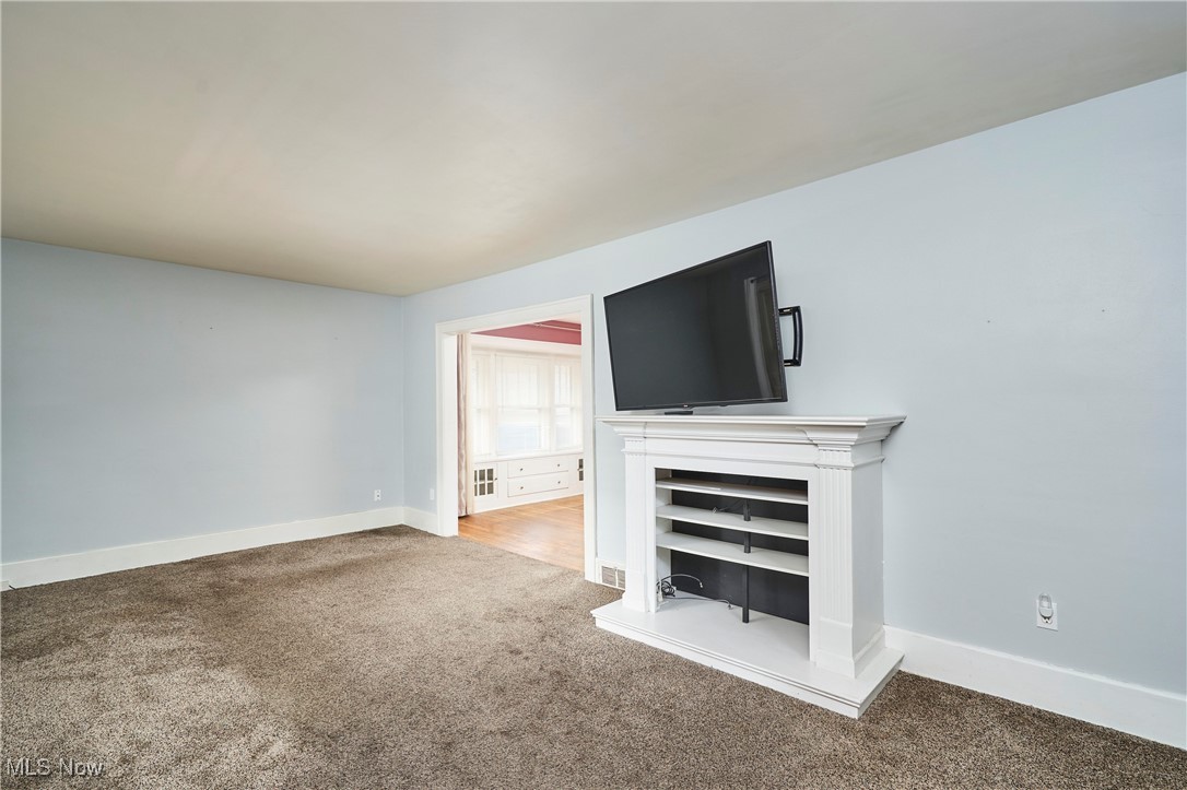 Barberton, Ohio 44203, United States, 3 Bedrooms Bedrooms, ,2 BathroomsBathrooms,Residential,Pending,192488