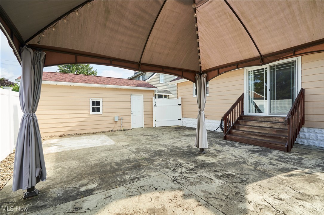 Barberton, Ohio 44203, United States, 3 Bedrooms Bedrooms, ,2 BathroomsBathrooms,Residential,Pending,192488