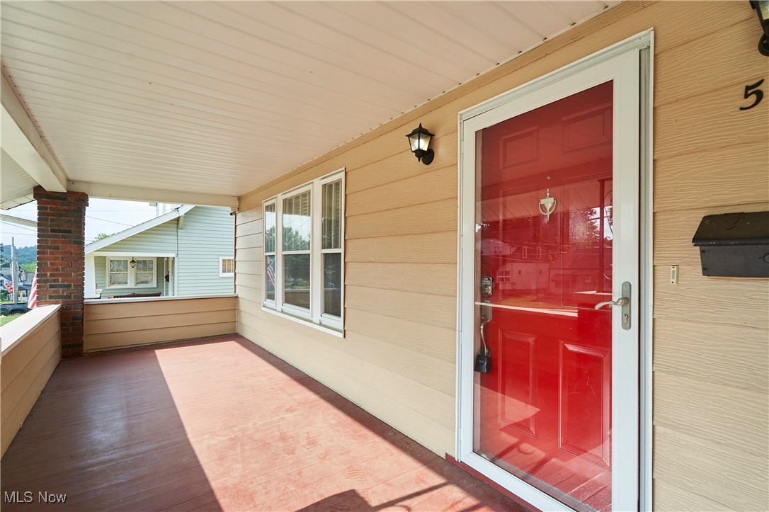 Barberton, Ohio 44203, United States, 3 Bedrooms Bedrooms, ,2 BathroomsBathrooms,Residential,Pending,192488