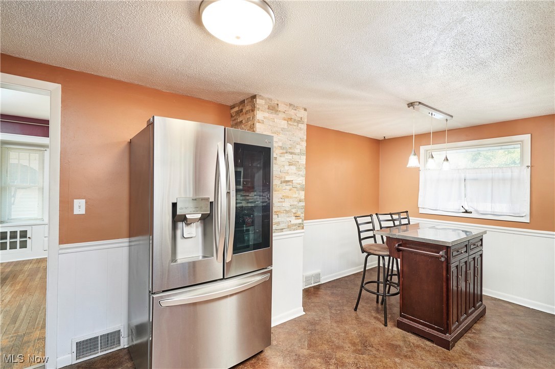 Barberton, Ohio 44203, United States, 3 Bedrooms Bedrooms, ,2 BathroomsBathrooms,Residential,Pending,192488