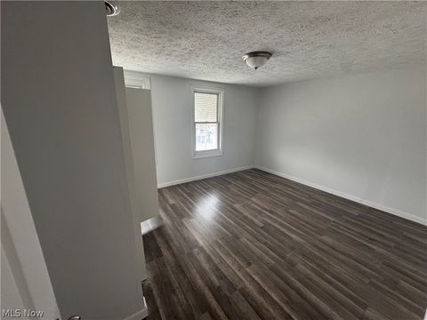 Tiny photo for 433 E 156th Street, Cleveland, OH 44110 (MLS # 5197856)