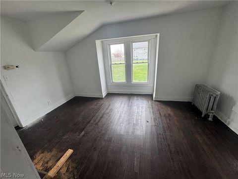 Tiny photo for 433 E 156th Street, Cleveland, OH 44110 (MLS # 5197856)