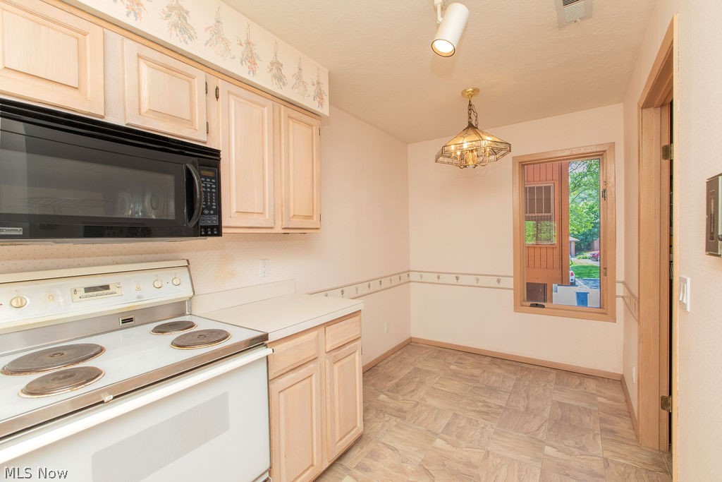 Mill River Condo Ph 04 - Residential