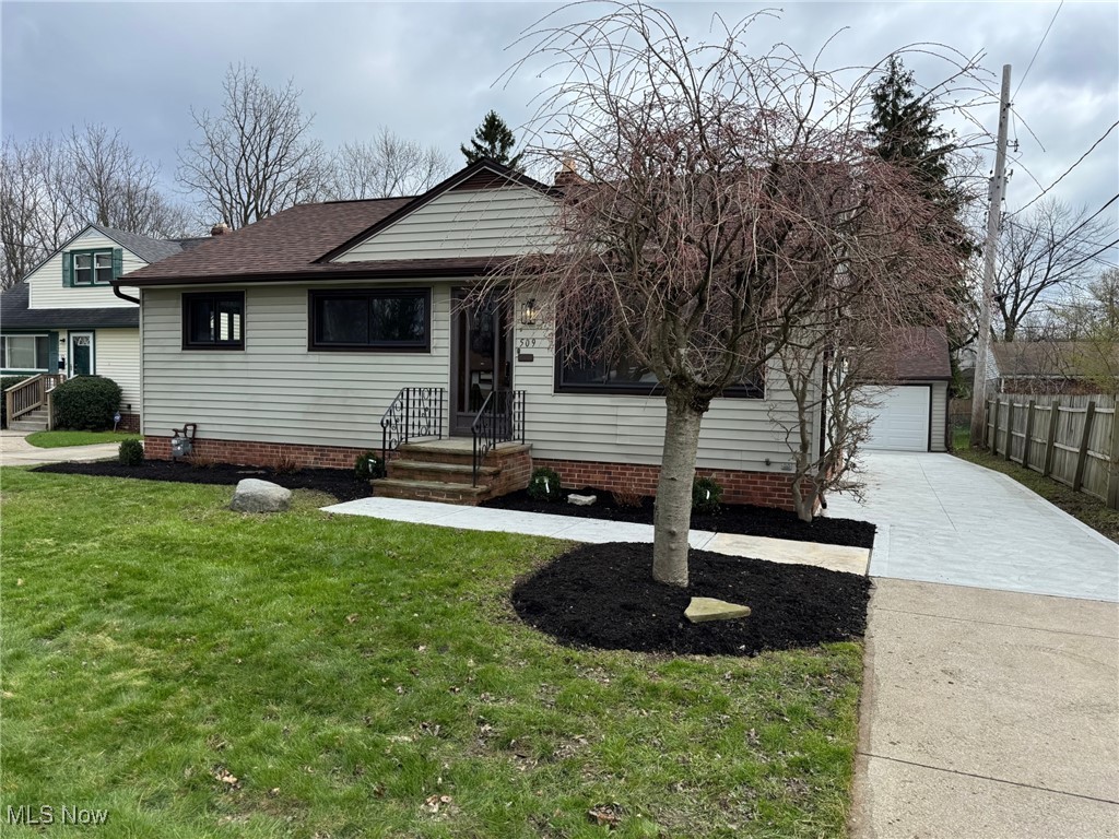 509 Briar Lane, Bedford, Ohio image 1